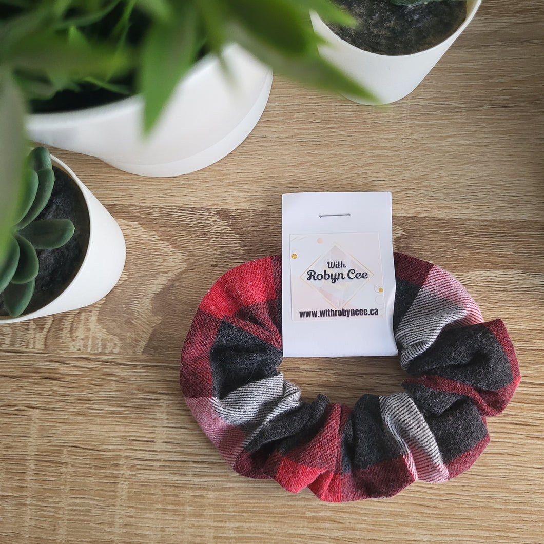 Red Plaid Scrunchie (Large)