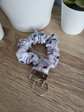Load image into Gallery viewer, Snowman Key Chain Scrunchie