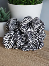 Load image into Gallery viewer, Zig Zag LUXE Scrunchie
