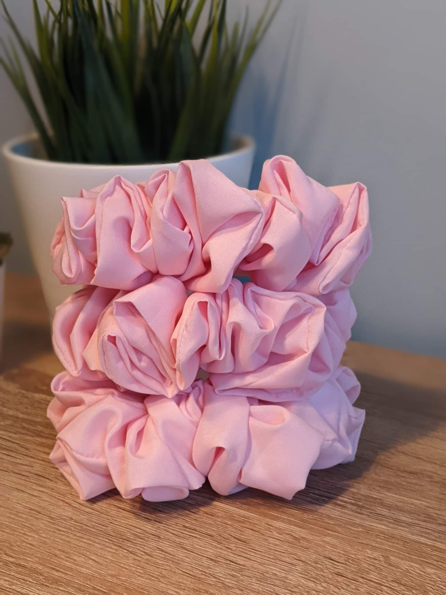 Light Pink LUXE – With Robyn Cee